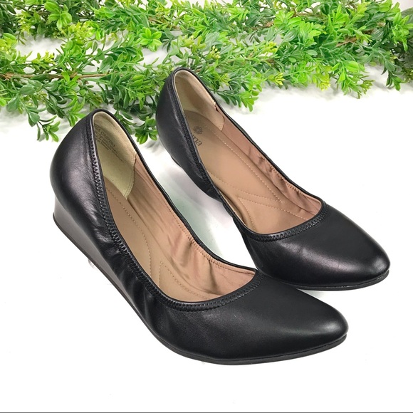 susina fraya leather wedge pump